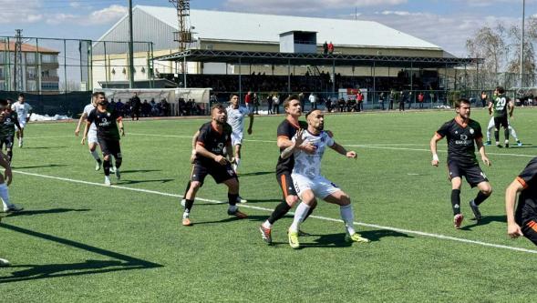 Ağbaba: Spora siyasetin eli değdi