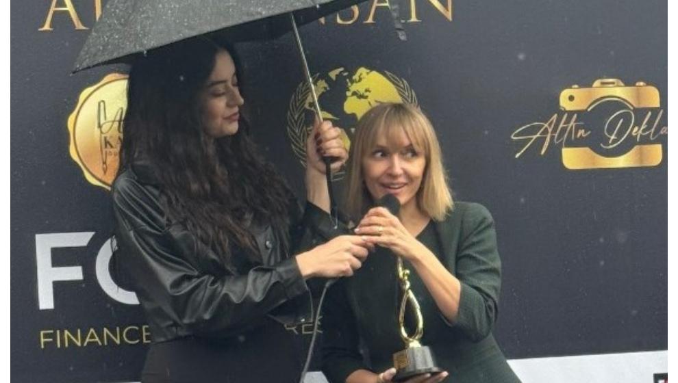 “Akademik Altın Kalem” Ödülü Dr. Yasemin Keskin Yılmaz'a verildi