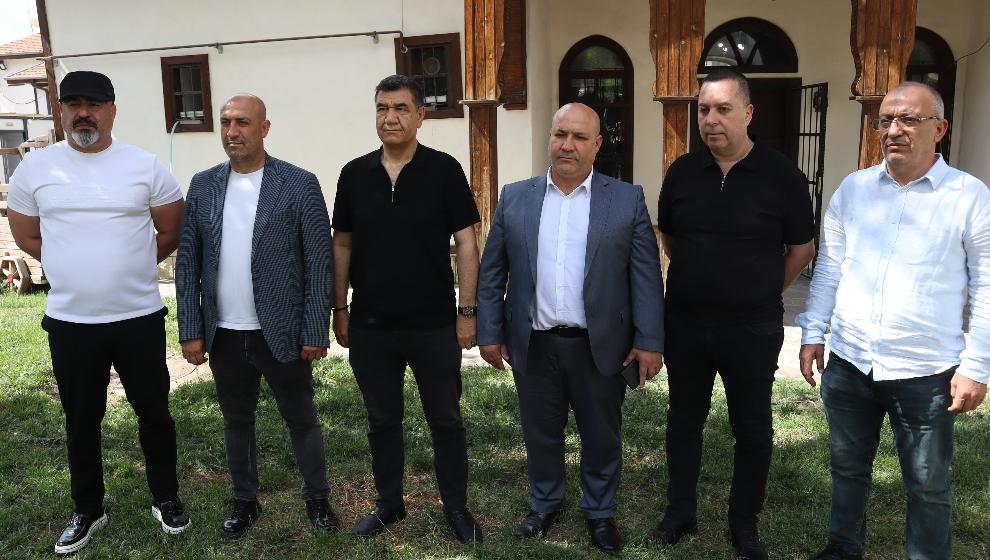 Haşim Karadağ: 