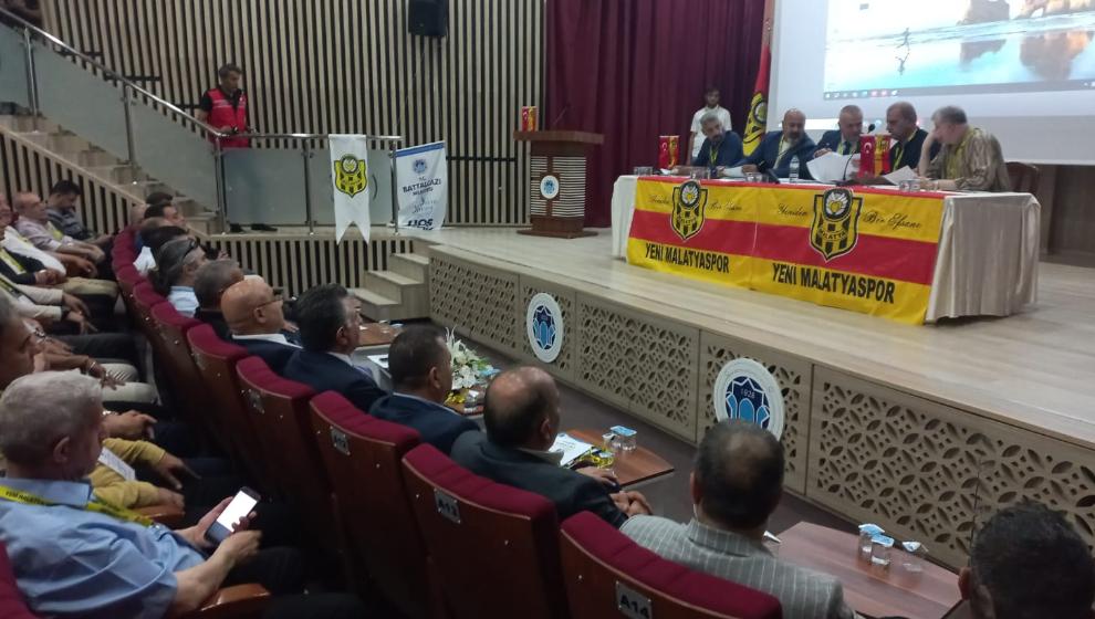 Yeni Başkan Karadağ’dan Gevrek’e sert sözler!