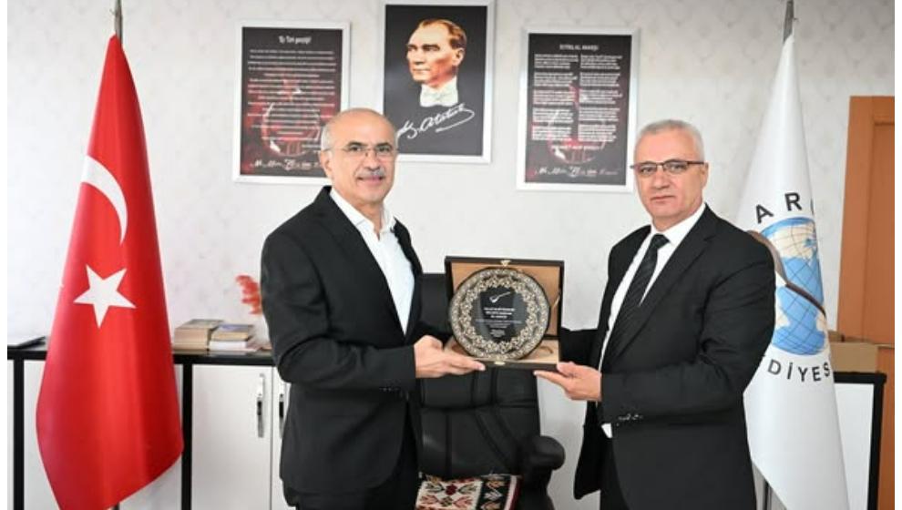 Arguvan Türkü Festivali ile Kayısı Festivali tarihleri aynı güne denk geldi! Başkanlar görüşecek...