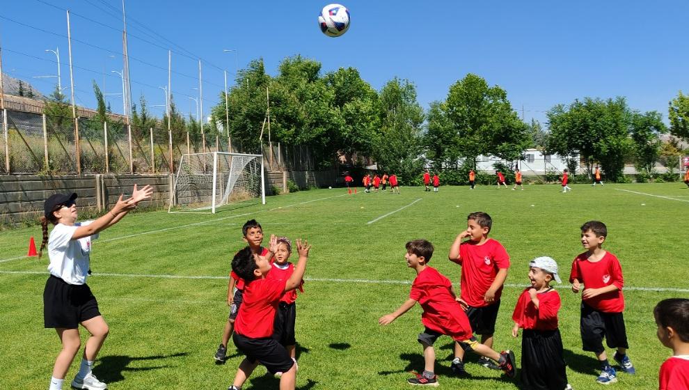 Depremzede çocuklar için TFF'den anlamlı etkinlik