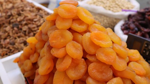 MTÜ'nün kuru kayısı raporu: ihracat rakamı arttı, gelir düştü!