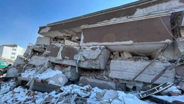 16 kişiye mezar olan Hayat Apartmanı'nda 'kolon inceltildi' iddiası