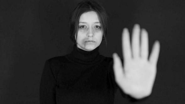 'Her 10 kadından 4'ü şiddet görüyor'