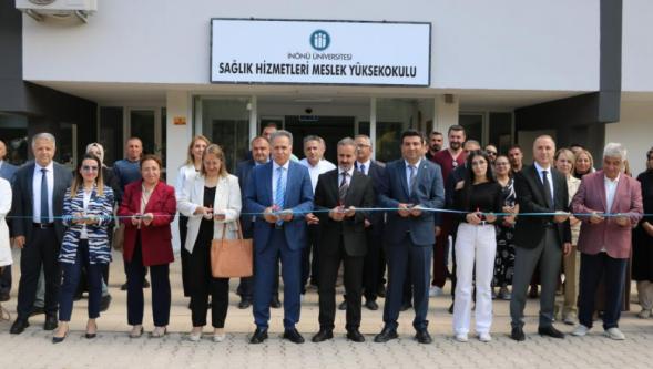 İnönü Üniversitesi Sağlık Hizmetleri Meslek Yüksekokulu binası açıldı