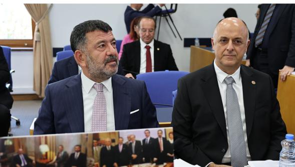 Milletvekili Ağbaba: "O 'cahil' lafını sana yediririm, ahlaksız adam"