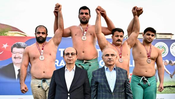Turgut Özal Karakucak Güreşleri'nde başpehlivan belli oldu