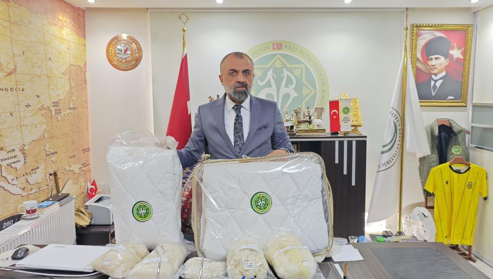 Malatya’da yünler fabrikada işlenip, yorgan olacak