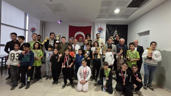 10 Kasım satranç turnuvası yapıldı