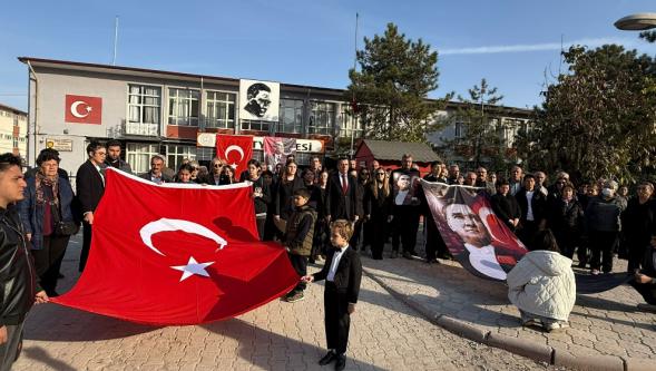 CHP, Malatya'da Ata'yı andı!