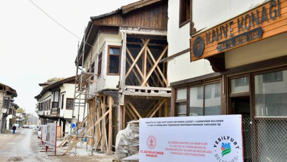 Lezzet Caddesi ayağa kalkıyor