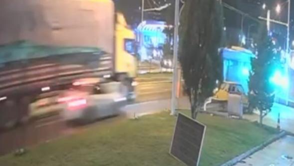 Malatya'da feci kaza: 2 ölü, 3 yaralı