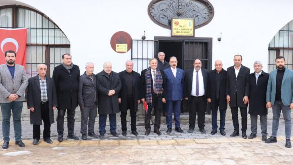Keskin, “Milletvekilleri 400 bin TL ile geçinemiyorsa, emekli 20 bin lira ile nasıl geçinecek?”