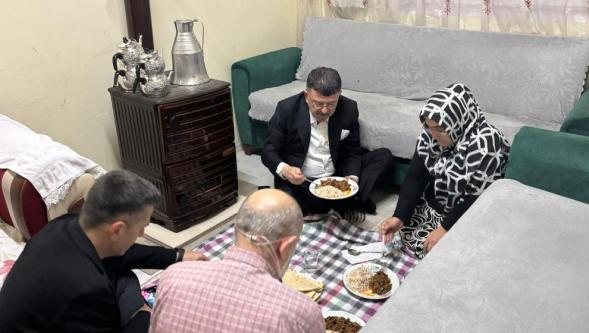 Milletvekili Ağbaba yer sofrasında iftar yaptı