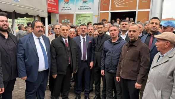 Milletvekili Ağbaba: "Bir yılda çarşıyı ayağa kaldıracağız diyorlardı, gidin ne hale geldiğini görün"
