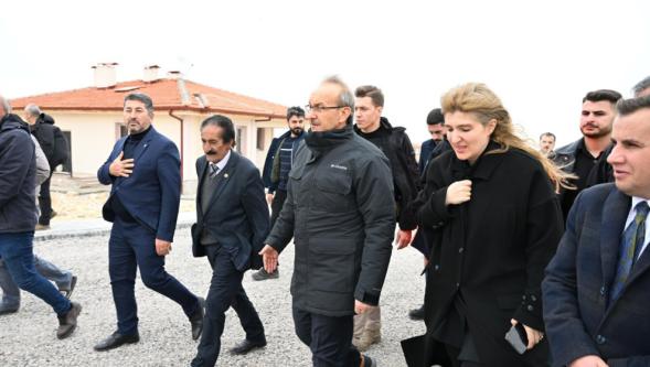 Vali Seddar Yavuz, Akçadağ'da ziyaret ve incelemelerde bulundu