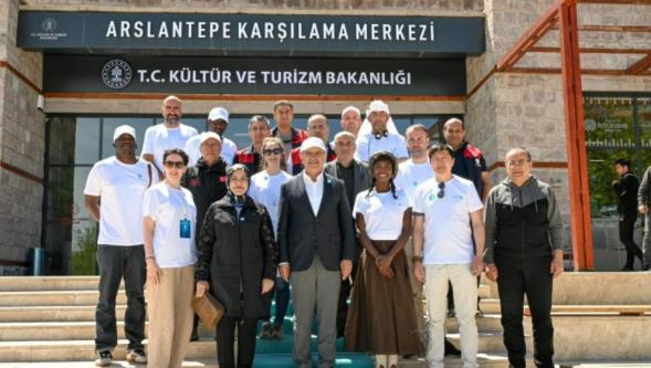 MBB Başkanı 'İpek Yolu Kervanı'yla bir araya geldi!